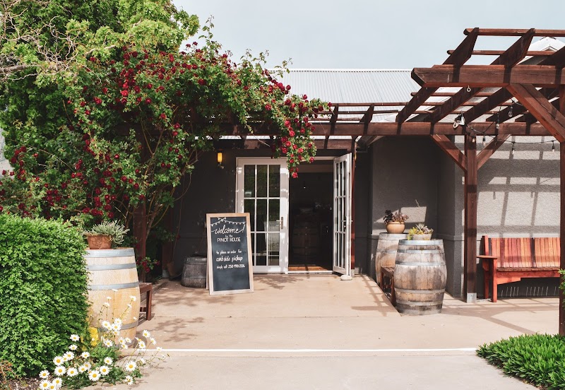 Stoneboat Vineyards 4